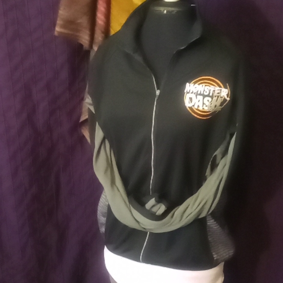 😝Womens Sz. L zipper jacket. Long sleeves, Pocket on the back. Great condition. - Picture 2 of 9